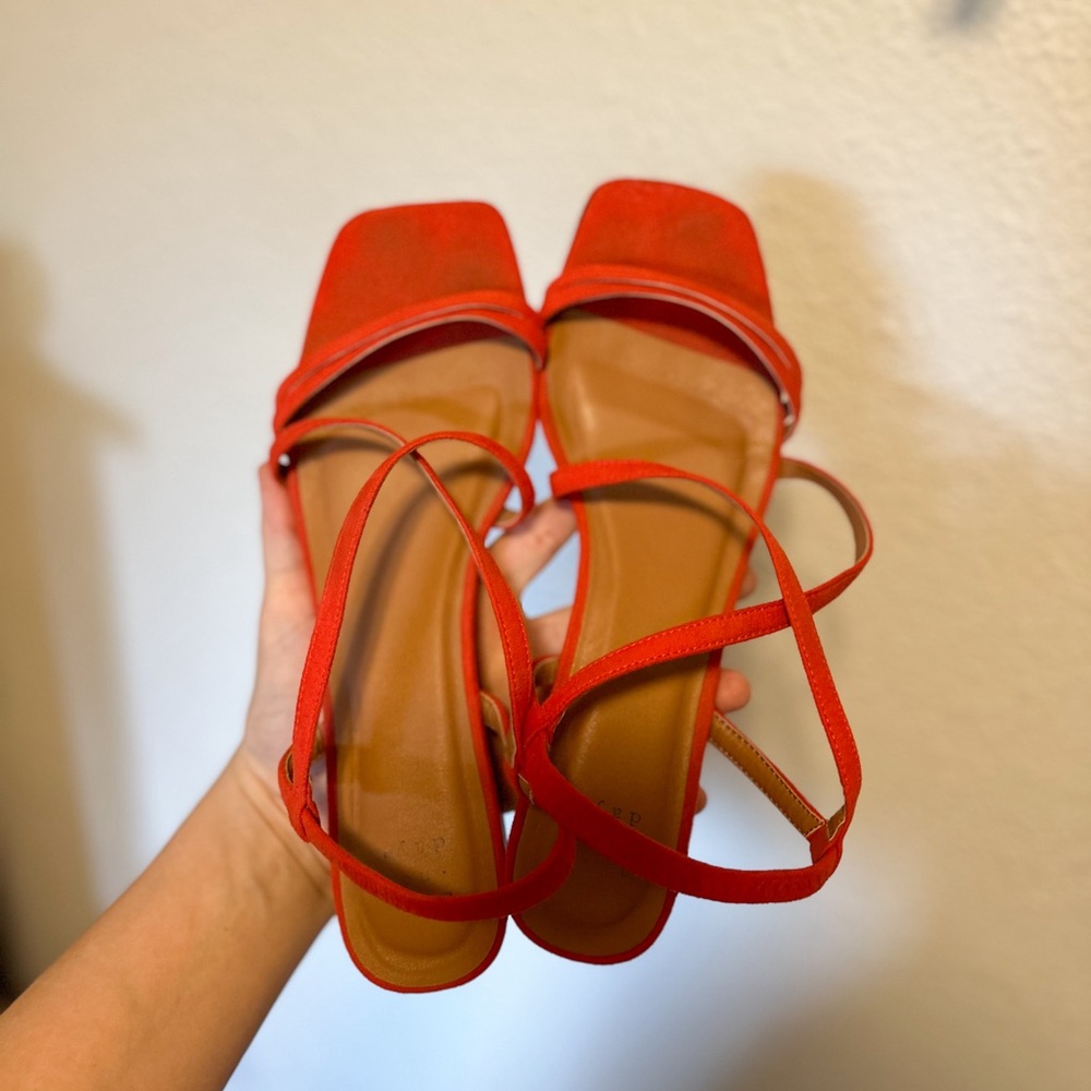 Strapped sandals